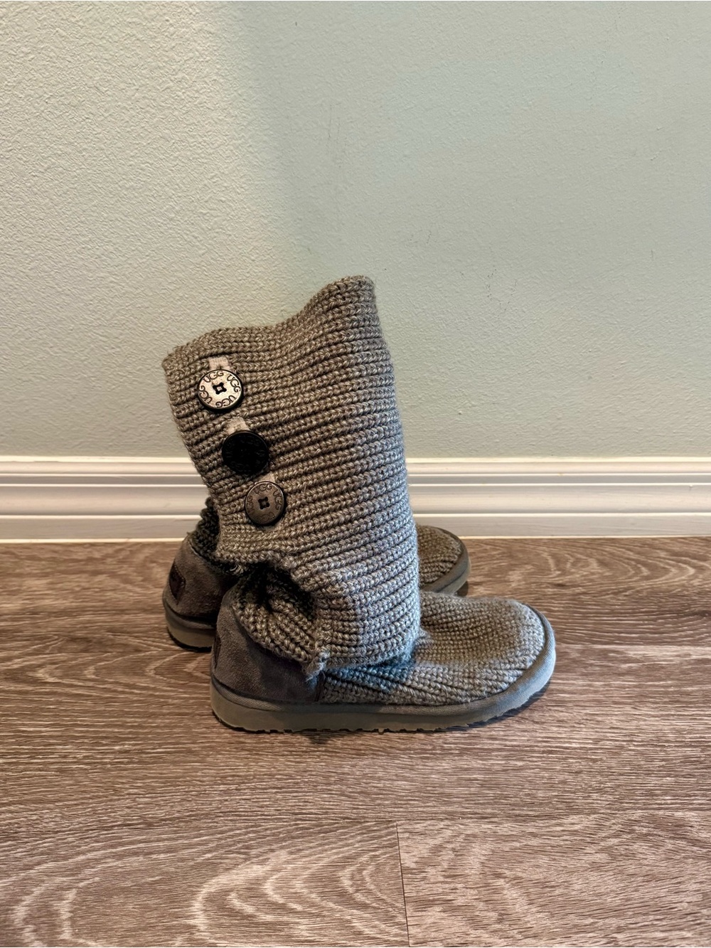 UGG Classic Cardy knit boots F3007K in gray - Picture 8 of 10